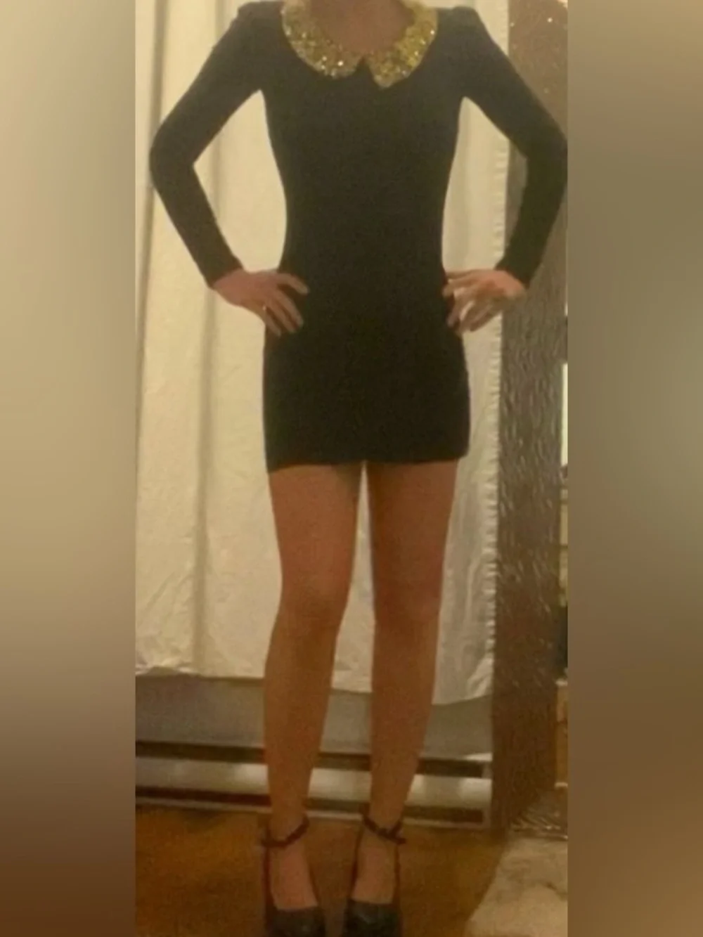 🌹 Mini Tunic Dress 🌹 With Gold Sequin Collar - Picture 2 of 5